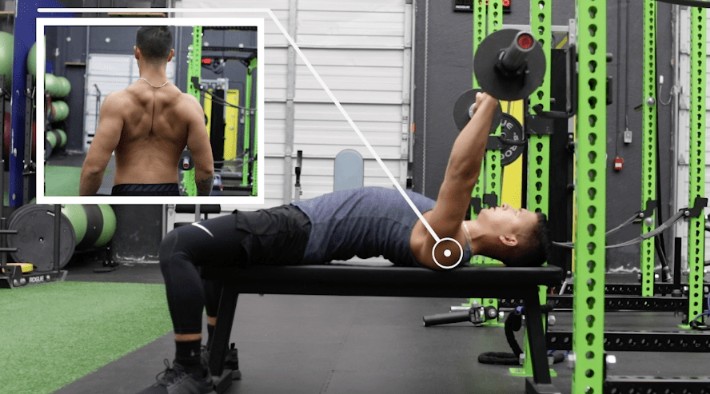 risk benefit ratio of benching with flat upper back