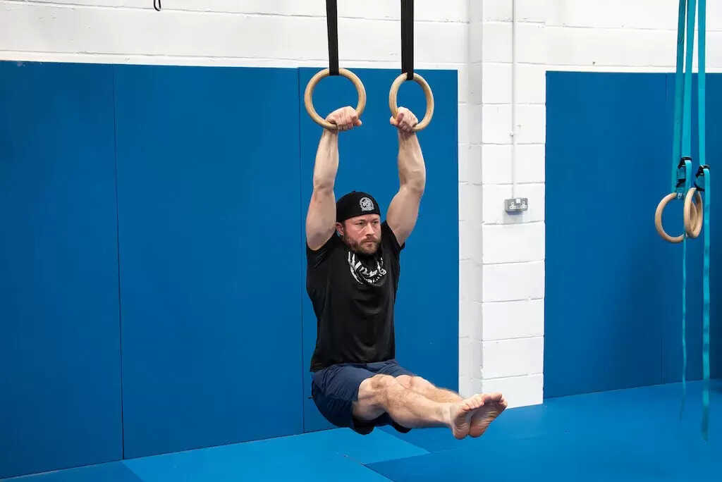 L-SIT PULL UPS  Why The L-sit Makes Pull-ups Harder and Improves
